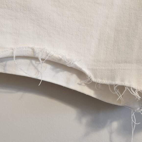 American Eagle Women's White Jean Shorts Size 14 - Picture 4 of 14